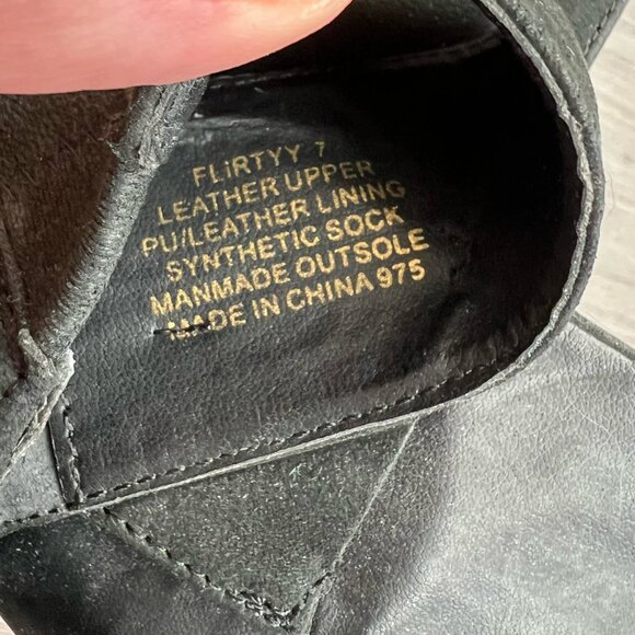 Betsey Johnson Friskyy Side Bow High Strappy Heels Sandals Size W7 - Picture 6 of 6